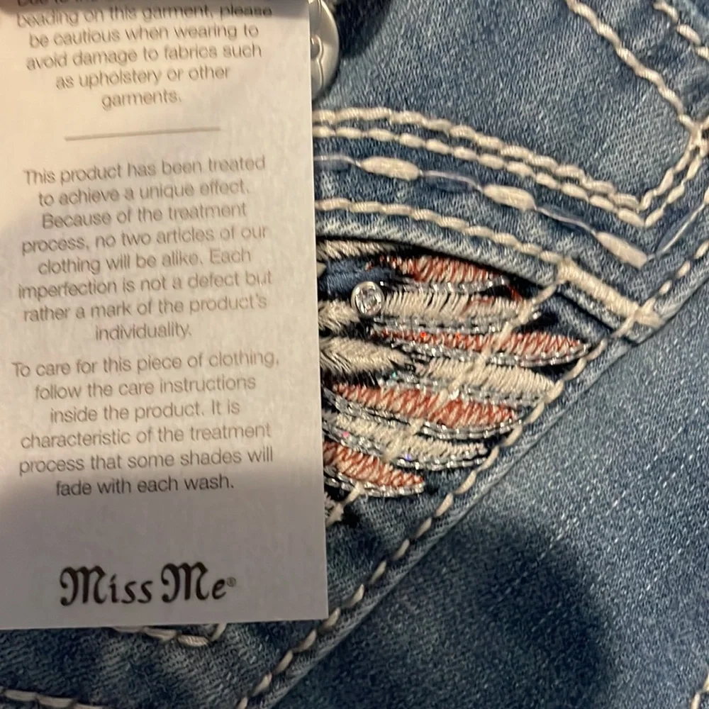 Miss Me Mid-Rise American Angel Denim Shorts Size 30, NWT - Picture 12 of 15